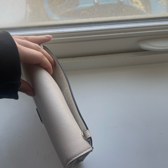 KATE SPADE- Clutch with cross body strap- - Picture 4 of 6